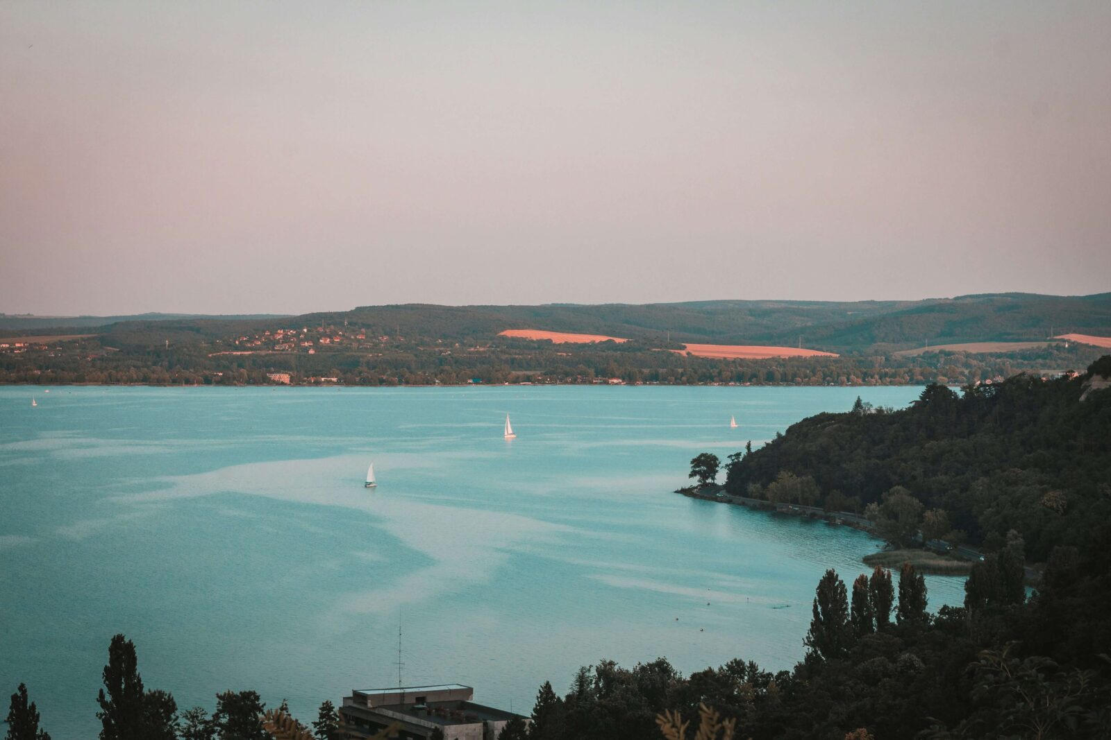 Kirándulóhelyek a Balatonnál, ha nem csak a vízpart érdekel