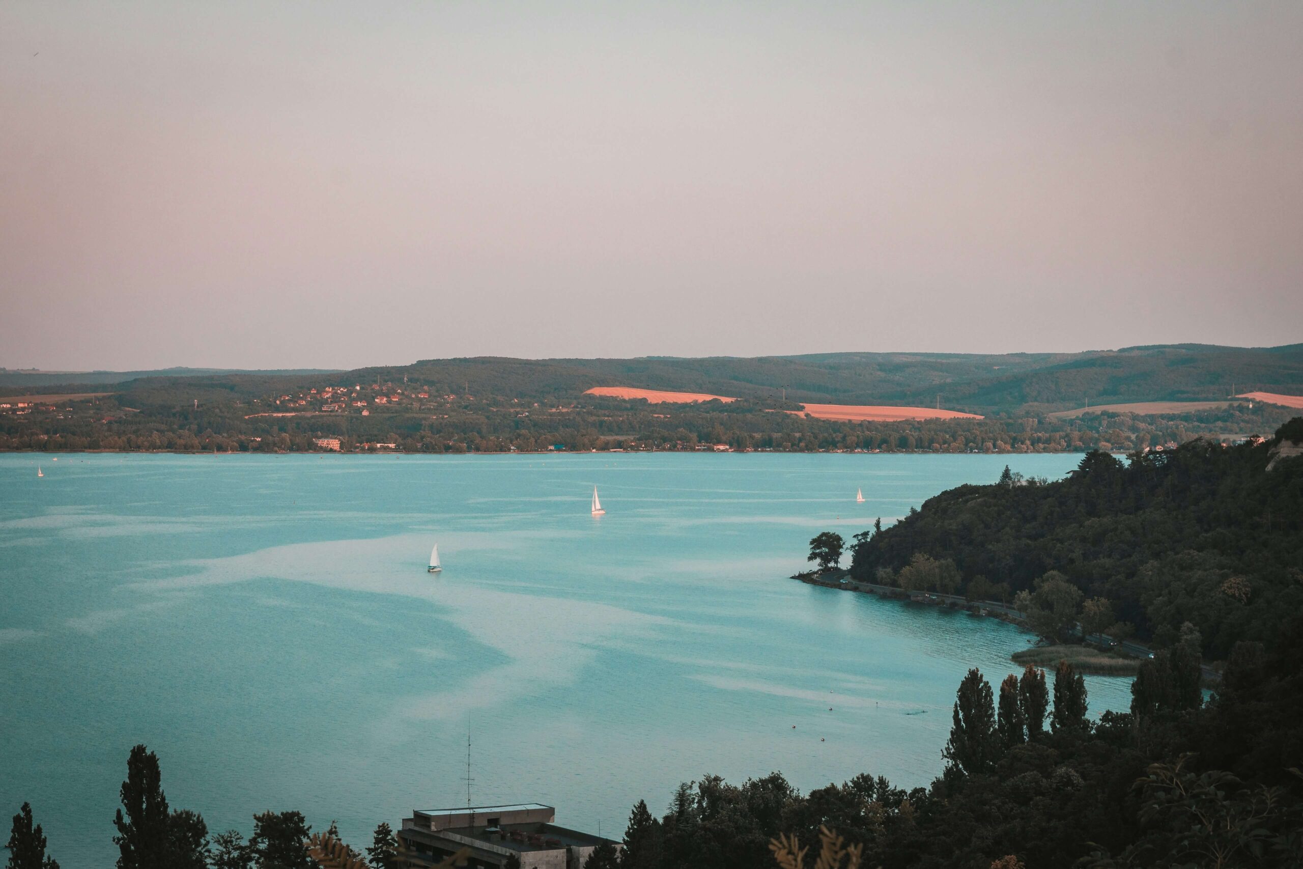 Kirándulóhelyek a Balatonnál, ha nem csak a vízpart érdekel