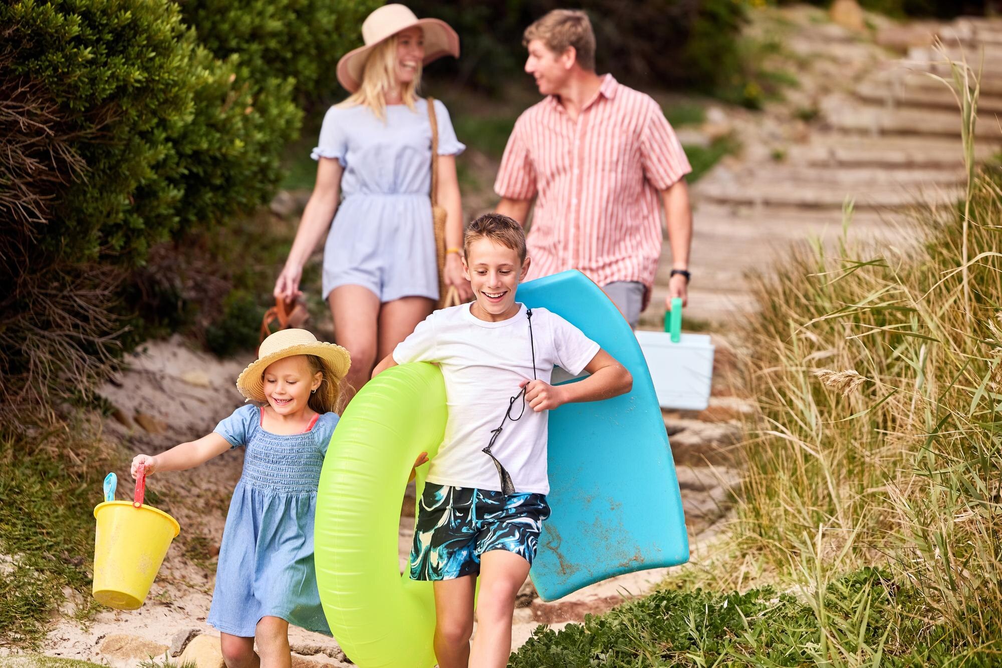 Egy családi tengerparti nyaralás akkor igazán emlékezetes, ha nemcsak a felnőttek, hanem a gyerekek is életre szóló élményekkel gazdagodnak.